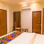 Hotel Golden Velvet